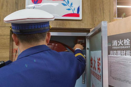 五一假期來(lái)臨,武漢消防開(kāi)展人員密集場(chǎng)所消防安全大檢查
